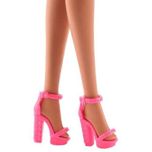 Holiday look Barbie Doll - GXD57 (ONLINE ORDER ONLY)