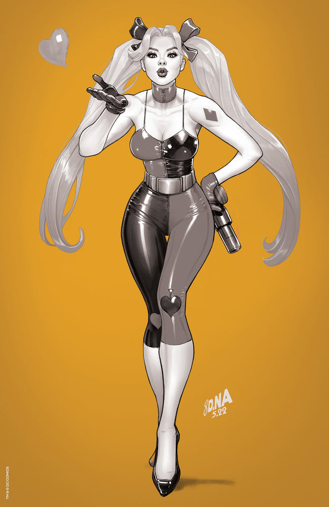 [FOIL] HARLEY QUINN #22 UNKNOWN COMICS DAVID NAKAYAMA GOLD FOIL VIRIGN NYCC 2022 B&W COLOR BLEED VAR (09/28/2022) (ONLINE ORDER ONLY)