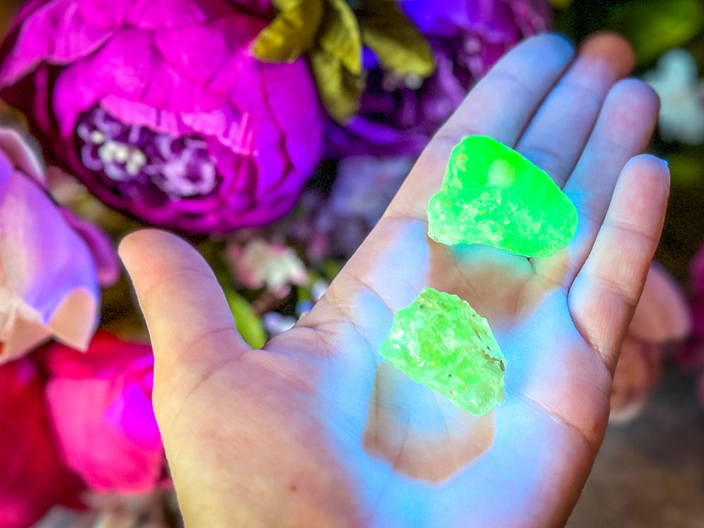 Hyalite Opal, also known as Kryptonite, Water Opal, Water Stone, Fluorescent Minerals (ONLINE ORDER ONLY)