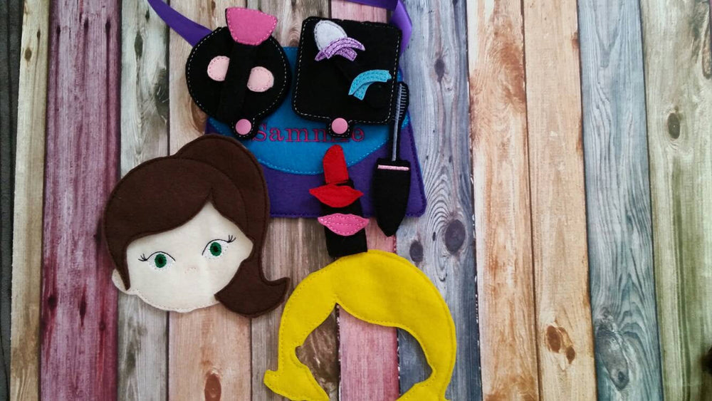 Make up Activity Bag - Doll make-up - play set - quiet activity - Busy Bag - Pretend Make-up - pretend play - personalized free - doll face (ONLINE ORDER ONLY)