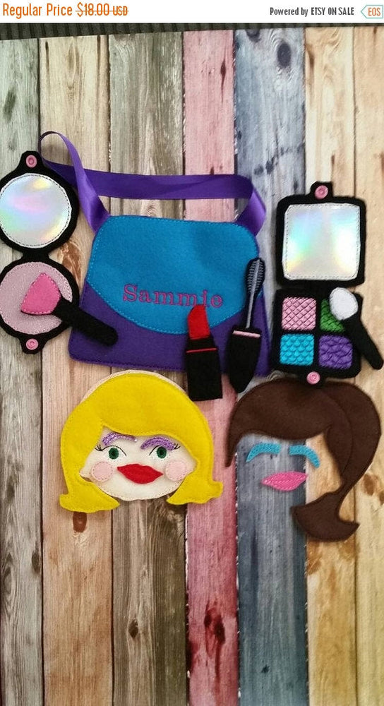 Make up Activity Bag - Doll make-up - play set - quiet activity - Busy Bag - Pretend Make-up - pretend play - personalized free - doll face (ONLINE ORDER ONLY)