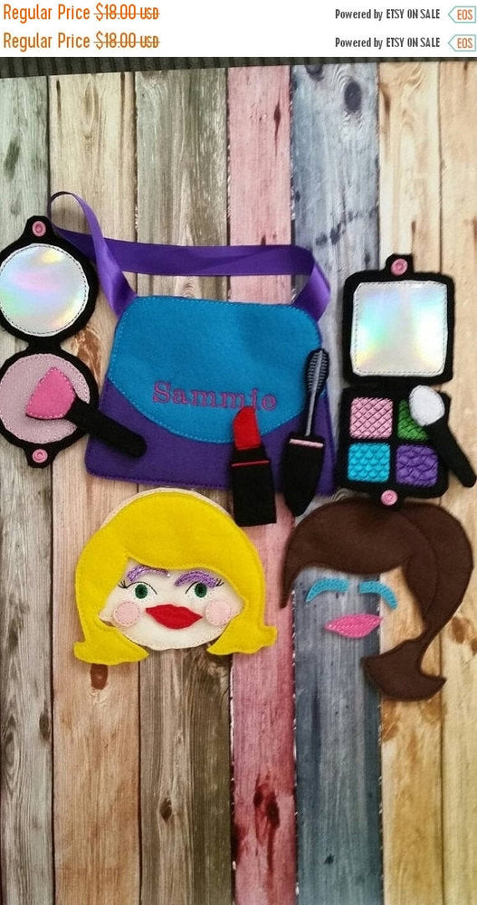 Make up Activity Bag - Doll make-up - play set - quiet activity - Busy Bag - Pretend Make-up - pretend play - personalized free - doll face (ONLINE ORDER ONLY)