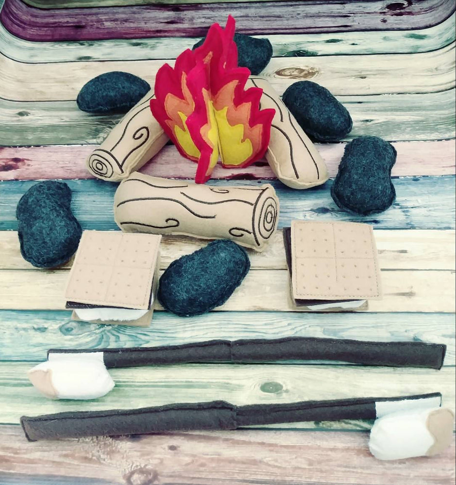 Felt campfire play set gift for kids- fake fire pit  - camper decor - bonfire - set for two - photography prop (ONLINE ORDER ONLY)