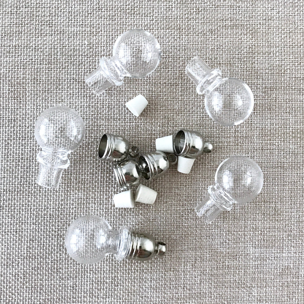 Handblown Round Glass Bottles - Glass Vials - With rubber corks and cap with loop - Gbottle-rbulb - Package of 5 Bottles (ONLINE ORDER ONLY)
