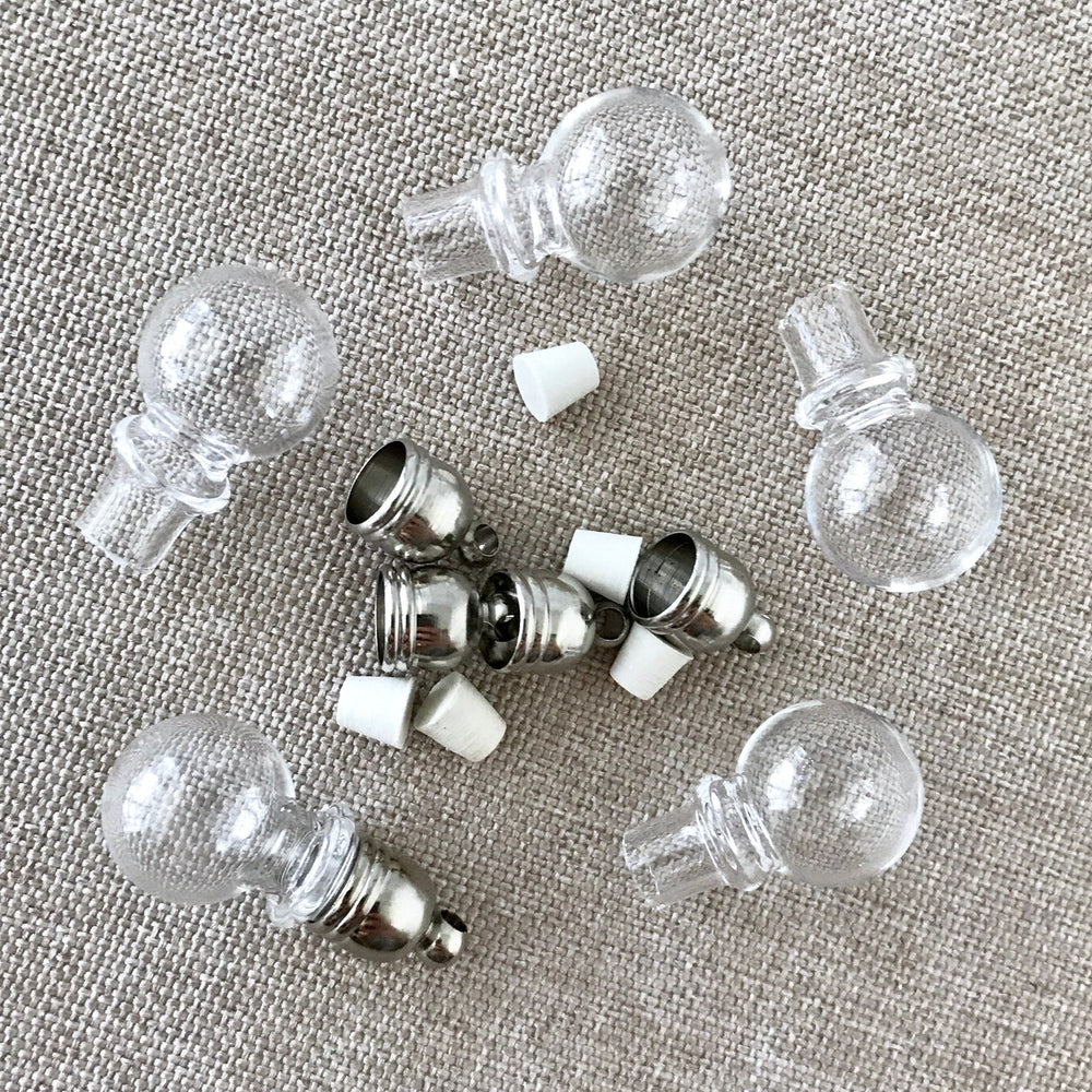Handblown Round Glass Bottles - Glass Vials - With rubber corks and cap with loop - Gbottle-rbulb - Package of 5 Bottles (ONLINE ORDER ONLY)