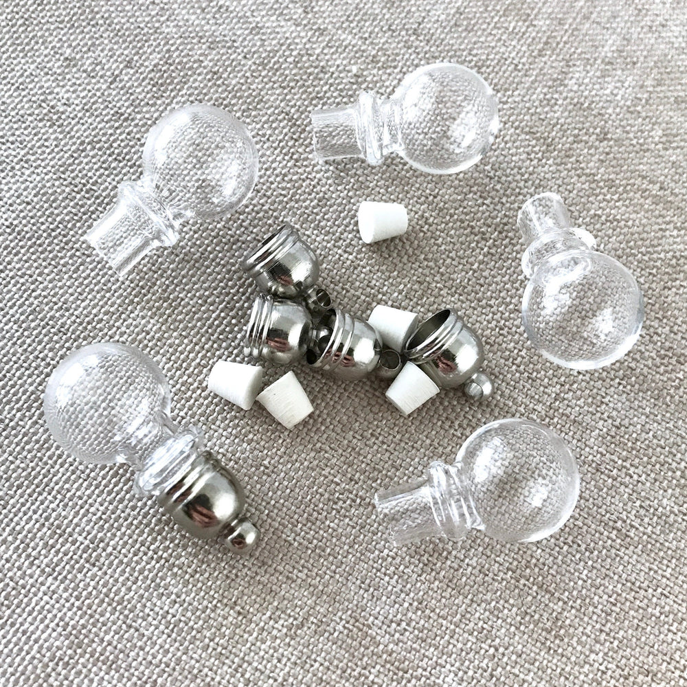 Handblown Round Glass Bottles - Glass Vials - With rubber corks and cap with loop - Gbottle-rbulb - Package of 5 Bottles (ONLINE ORDER ONLY)