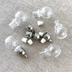 Handblown Round Glass Bottles - Glass Vials - With rubber corks and cap with loop - Gbottle-rbulb - Package of 5 Bottles (ONLINE ORDER ONLY)
