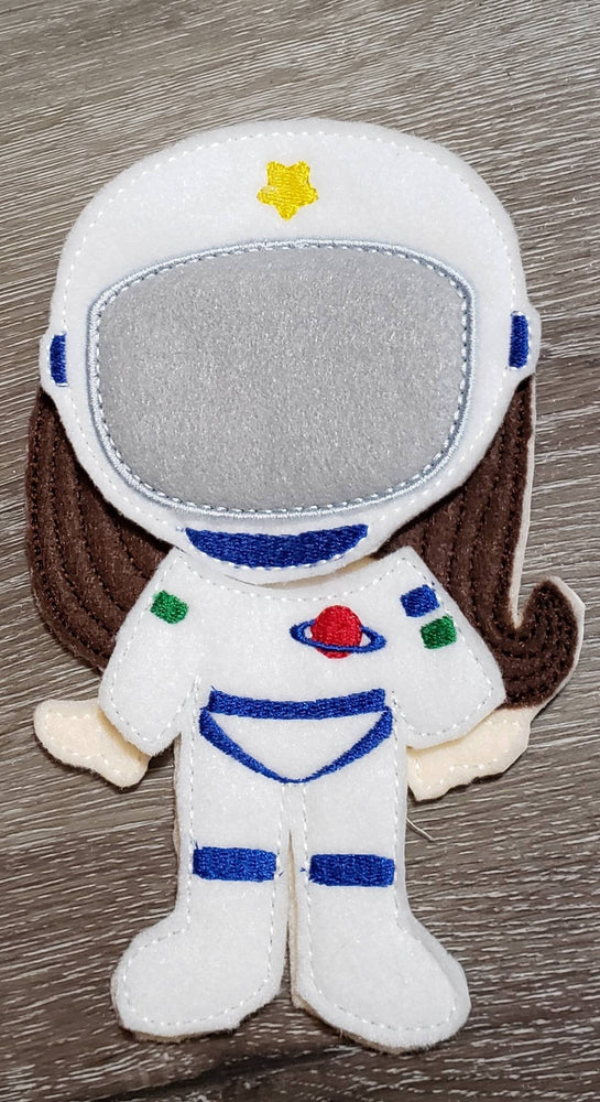 Astronaut girl felt paper doll - doll clothes storage - quiet activity page - busy book page (ONLINE ORDER ONLY)