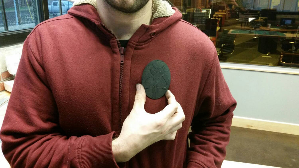 Mandalorian Kyr'bes Emblem (ONLINE ORDER ONLY)