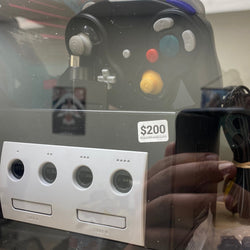 Gamecube Console and Controller Bundle (ONLINE ORDER ONLY)