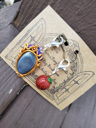 The Evil Queen (ONLINE ORDER ONLY)