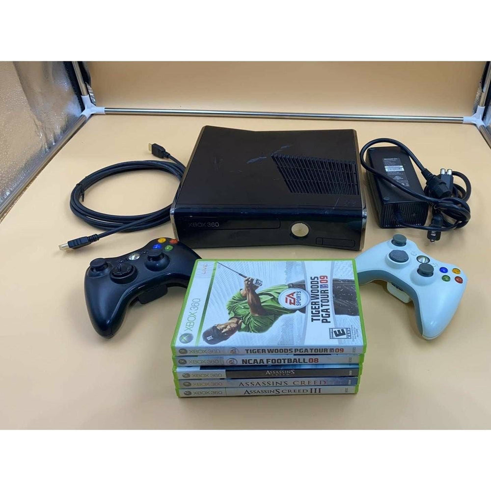 Microsoft Xbox 360 Kinect Bundle (Online Order Only)