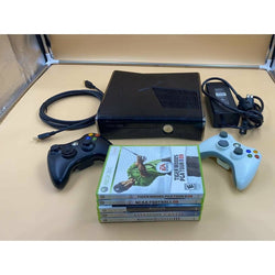 Microsoft Xbox 360 Kinect Bundle (Online Order Only)