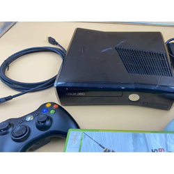 Microsoft Xbox 360 Kinect Bundle (Online Order Only)