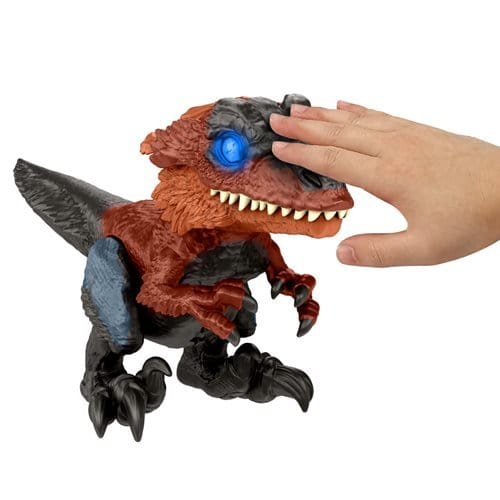 Jurassic World Uncaged Ultimate Pyroraptor (ONLINE ORDER ONLY)