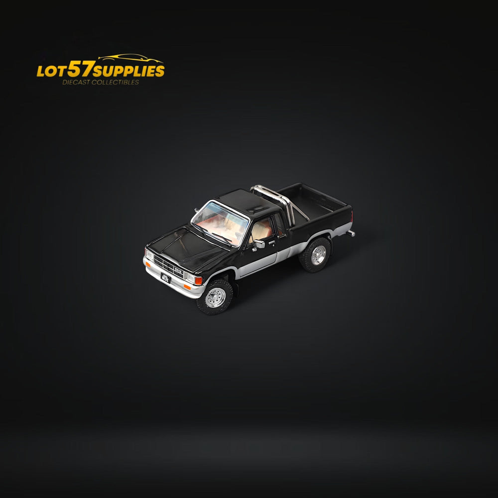 (Pre-Order) GCD Toyota Hilax SR5 in Black silver 1:64 KS-062-515 (ONLINE ORDER ONLY)
