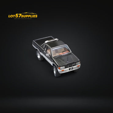 (Pre-Order) GCD Toyota Hilax SR5 in Black silver 1:64 KS-062-515 (ONLINE ORDER ONLY)