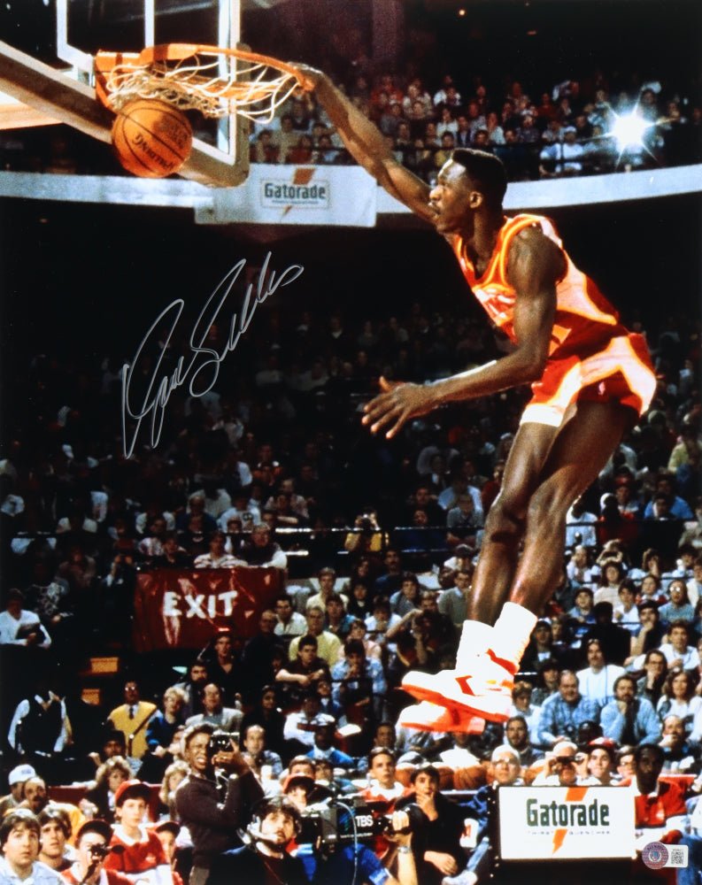 Dominique Wilkins Signed Hawks 16x20 Photo (Beckett) (Online Order Only)