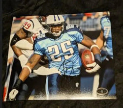 Lendale White Tennessee Titans  autographed 8x10 photo with coa sticker (Online Order Only)