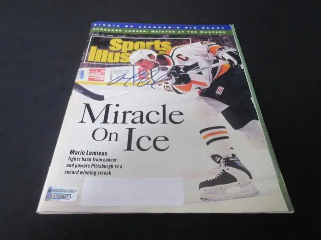 MARIO LEMIEUX SIGNED MAGAZINE WITH COA (Online Order Only)