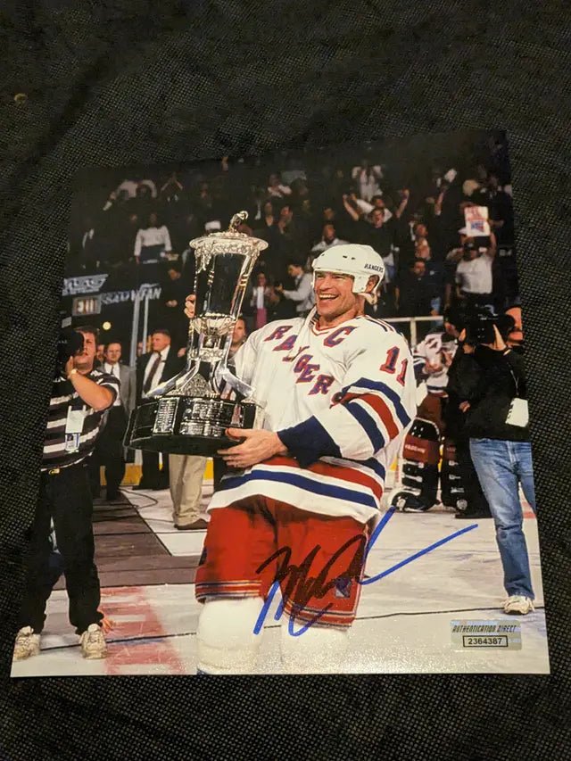 Mark Messier New York Rangers autographed 8x10 photo with COA 🔥 (Online Order Only)