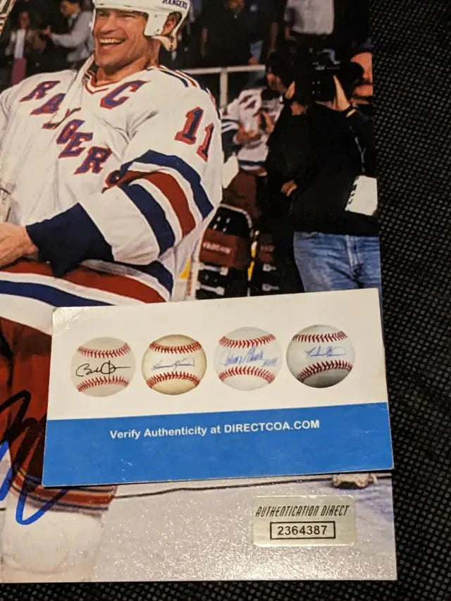 Mark Messier New York Rangers autographed 8x10 photo with COA 🔥 (Online Order Only)