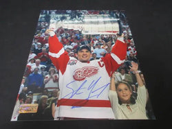 Steve Yzerman Detroit Red Wings signed 8x10 Photo w/coa (Online Order Only)