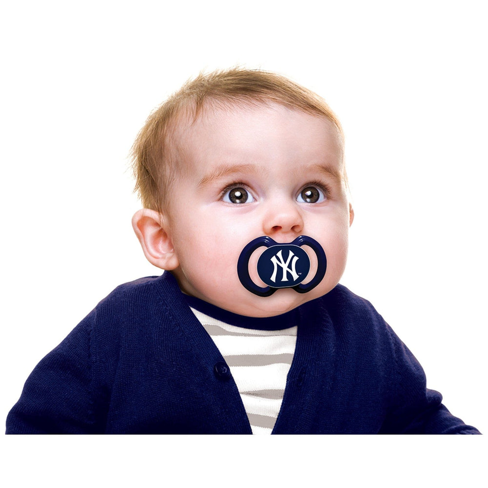 New York Yankees - Pacifier 2-Pack (ONLINE ORDER ONLY)