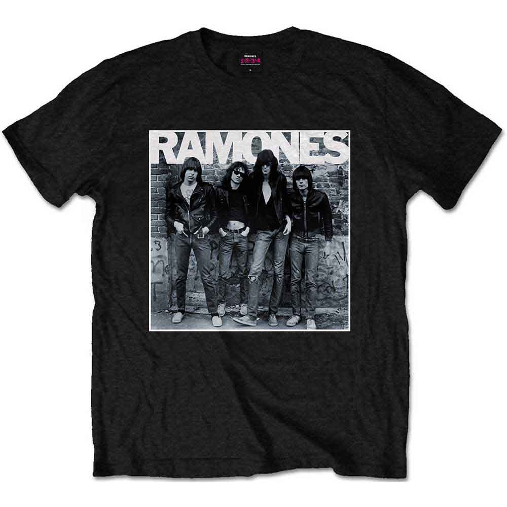 1st Album [T-Shirt] (ONLINE ORDER ONLY)