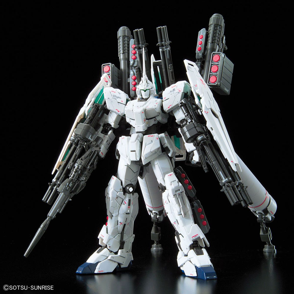 Bandai Hobby: Gundam UC - RG 1/144 Full Armor Unicorn Gundam Model Kit (ONLINE ORDER ONLY)