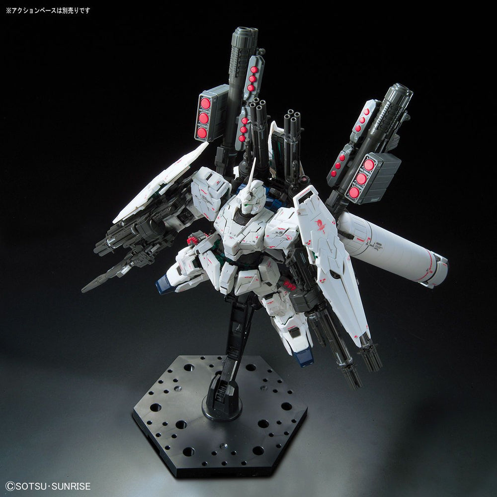 Bandai Hobby: Gundam UC - RG 1/144 Full Armor Unicorn Gundam Model Kit (ONLINE ORDER ONLY)
