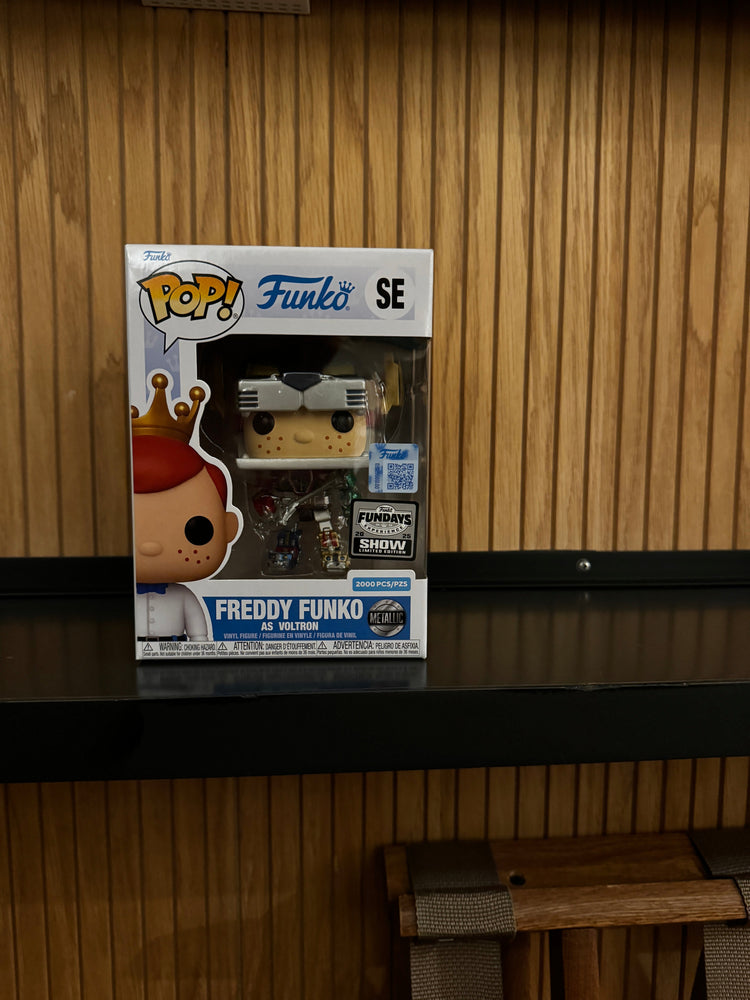 Funko Fundays Experience 2025: Pop! Originals Freddy Funko as Voltron (Metallic) LE2000 (Online Order Only)