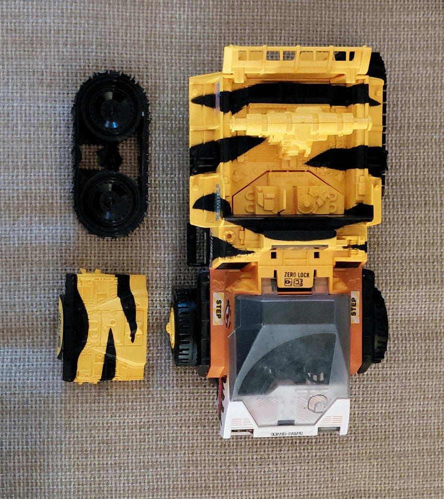 G.I. Joe Vehicle Parts with figure - Tiger Cat with Frostbite (ONLINE ORDER ONLY)