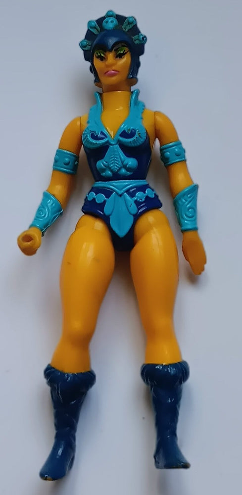 Masters of the Universe action figure - Evil Lyn (ONLINE ORDER ONLY)