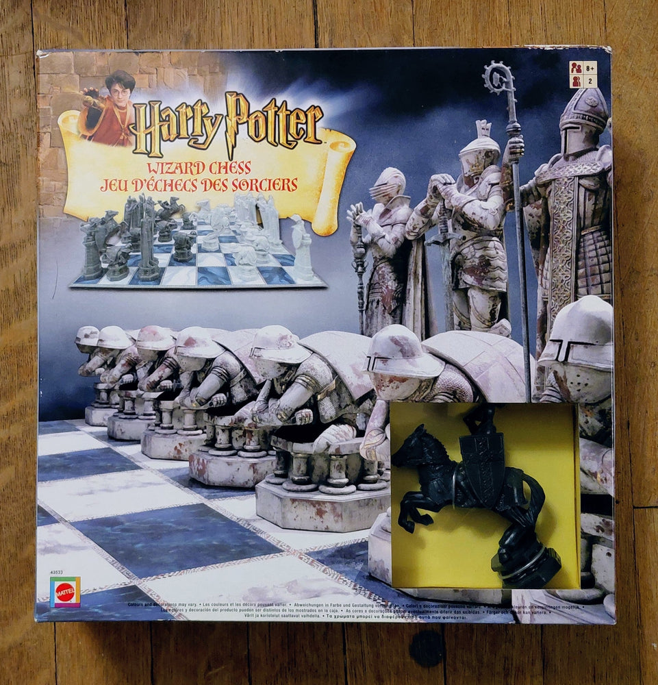 Harry Potter Wizard Chess Set (ONLINE ORDER ONLY)