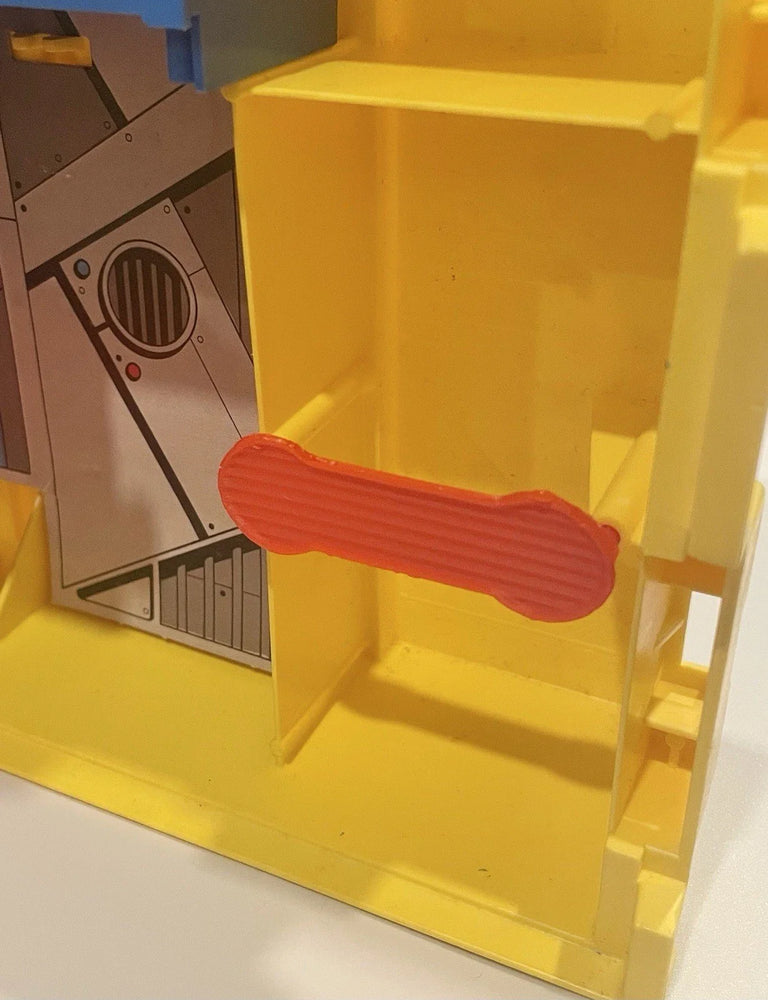 Kenner Super Powers Hall of Justice Playset Guard Strap Clip Repro Part 1984 (ONLINE ORDER ONLY)