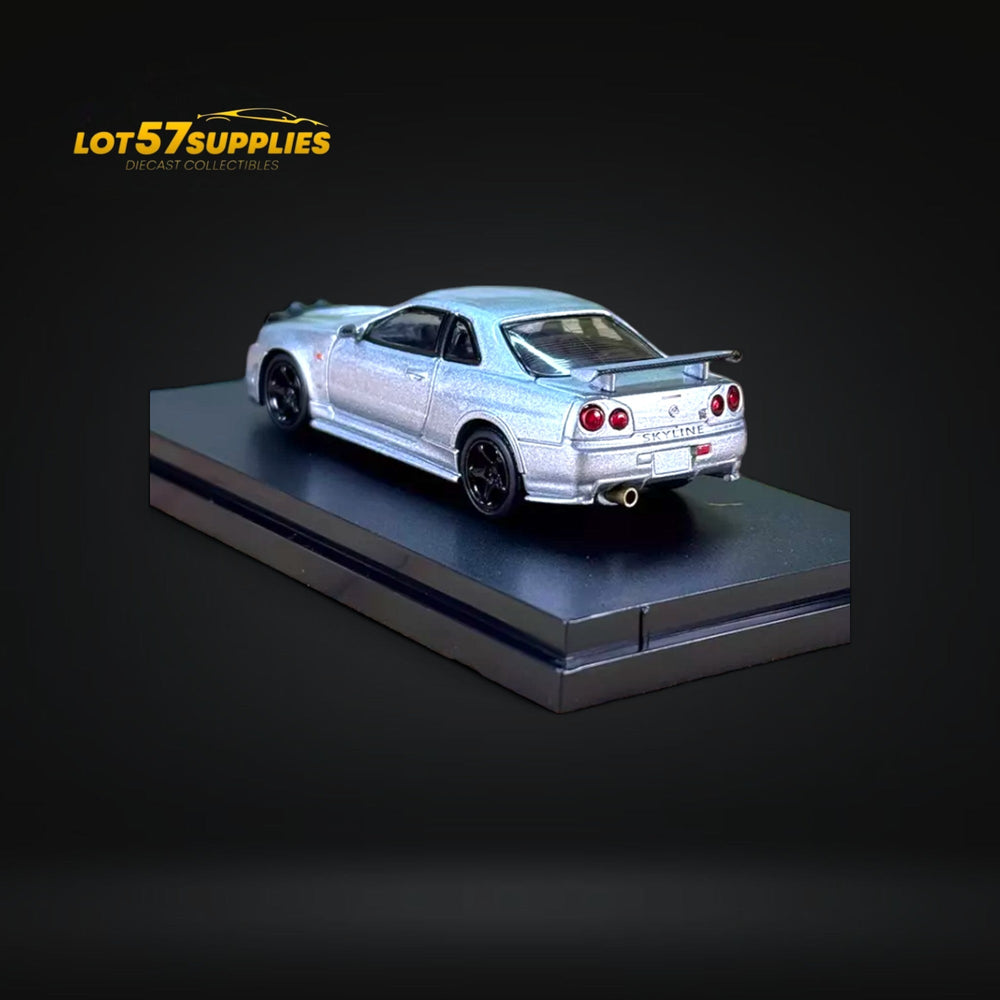 Street Weapon Nissan (R34) GT-R in Silver Snow Drift 1:64 (ONLINE ORDER ONLY)