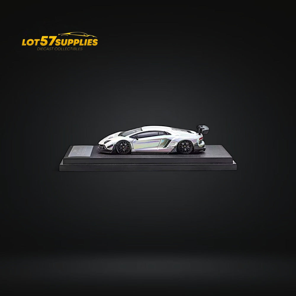 Star Model Aventador LBWK LP700-4 Chrome Rainbow White 1:64 (ONLINE ORDER ONLY)