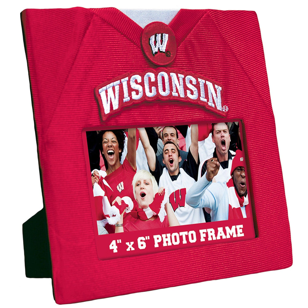 Wisconsin Badgers Uniformed Frame (ONLINE ORDER ONLY)