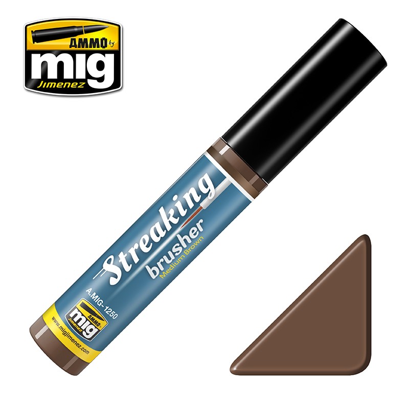 AMMO: Streaking Brusher - Medium Brown (ONLINE ORDER ONLY)
