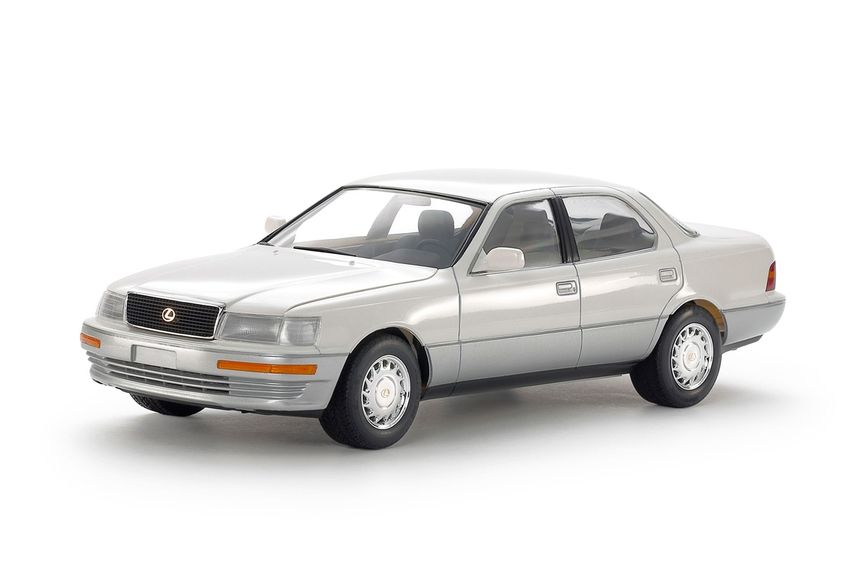 Tamiya 1/24 Lexus LS 400 (UCF11L) Plastic Model 24114 (ONLINE ORDER ONLY)