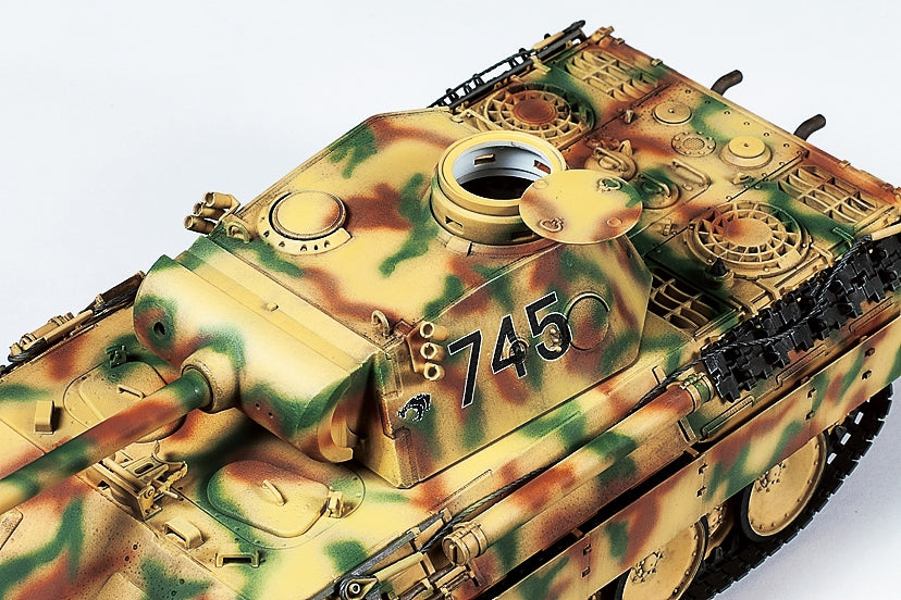 Tamiya 1/35 German Panther AUSF.D Tank Plastic Model Kit (ONLINE ORDER ONLY)