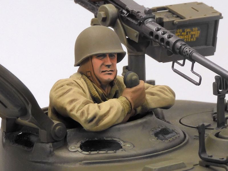 Tamiya 1/16 R/C M4 Sherman 105mm Howitzer (Mechanical Steering 56048 (ONLINE ORDER ONLY)