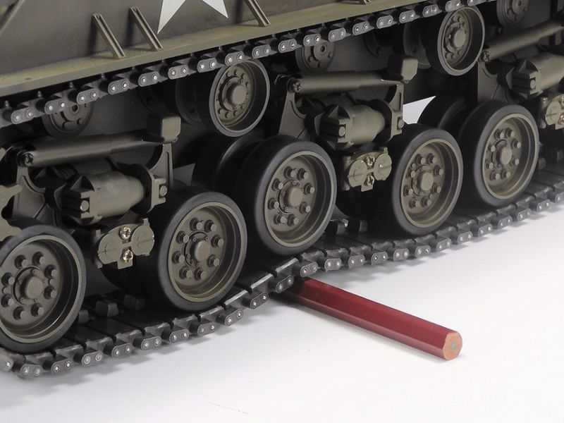 Tamiya 1/16 R/C M4 Sherman 105mm Howitzer (Mechanical Steering 56048 (ONLINE ORDER ONLY)
