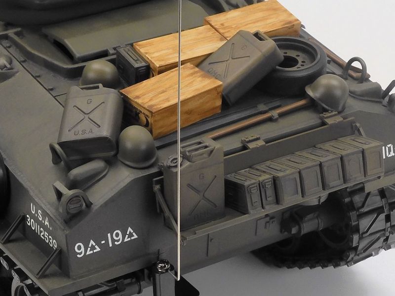 Tamiya 1/16 R/C M4 Sherman 105mm Howitzer (Mechanical Steering 56048 (ONLINE ORDER ONLY)