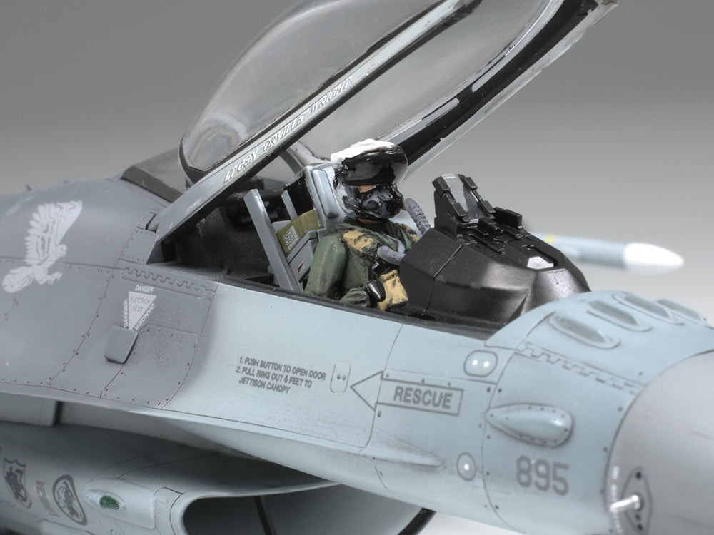 Tamiya 1/48 Lockheed Martin F-16CJ Plastic Model Airplane Kit (ONLINE ORDER ONLY)