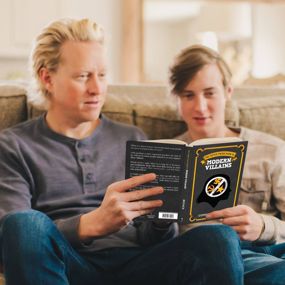 The Tuttle Twins Guide to Modern Villains (ONLINE ORDER ONLY)