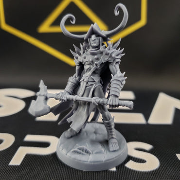 Warchief Girroz, the High (Male Hobgoblin Warlord) (Online Only)