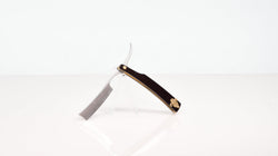 Joker Razor Prop (ONLINE ORDER ONLY)